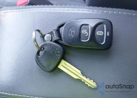 2005 Hyundai Tucson Gls/Lx z USA, uszkodzony, nr VIN KM8JN72D45U061846